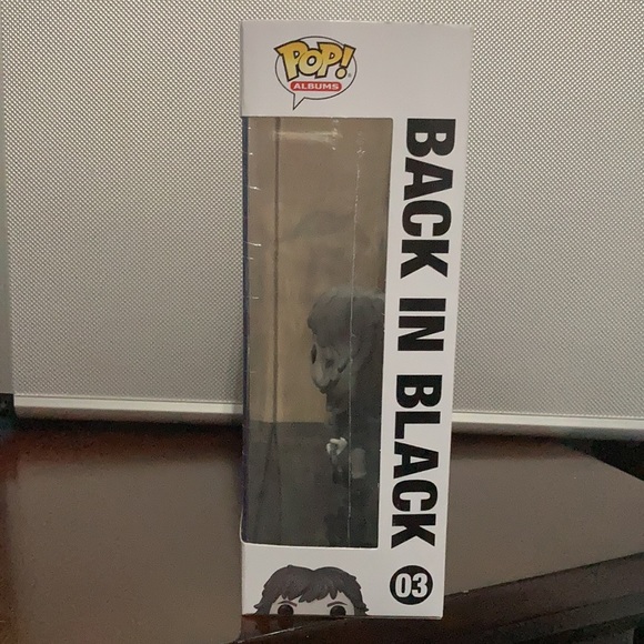 FUNKO ALBUM #03: ACDC: BACK IN BLACK - Picture 2 of 4